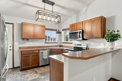 Property 26-10060 - Photo 3