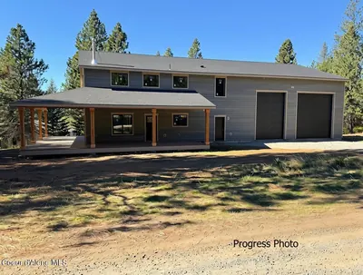 Property 26-10050 - Photo 2