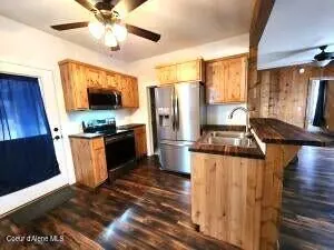 Property 25-10066 - Photo 2