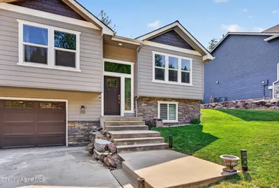 Property 26-8439 - Photo 3