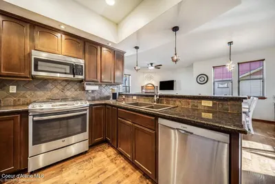 Property 26-10159 - Photo 5