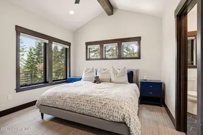Property 26-5745 - Photo 29