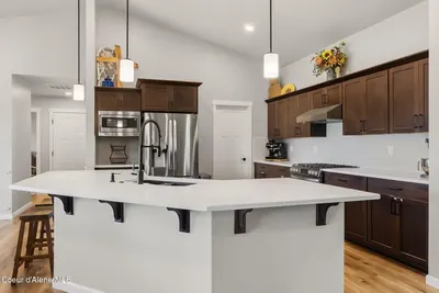 Property 26-10379 - Photo 10