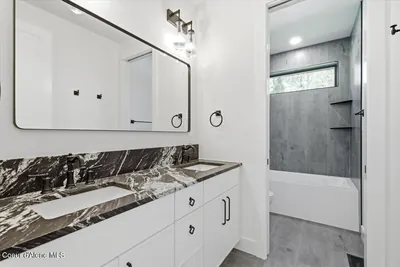 Property 26-8817 - Photo 41