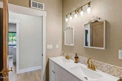 Property 26-9949 - Photo 31