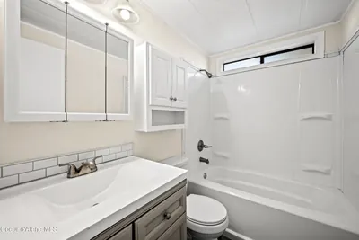 Property 26-10081 - Photo 11