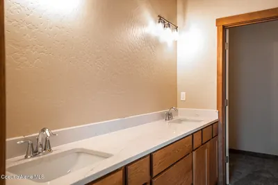 Property 26-7933 - Photo 15