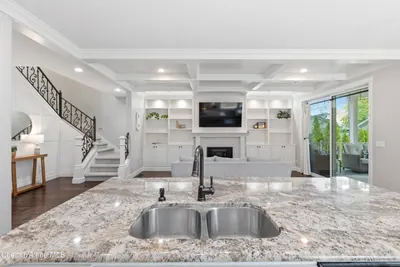 Property 26-9715 - Photo 19