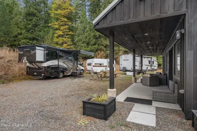 Property 26-9505 - Photo 73