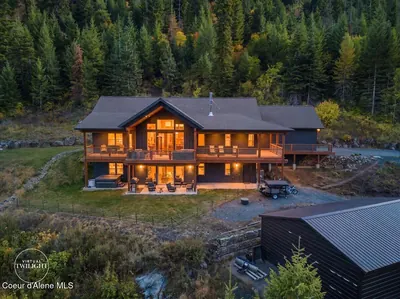 Property 26-9821 - Photo 1