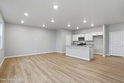 Property 26-9349 - Photo 8
