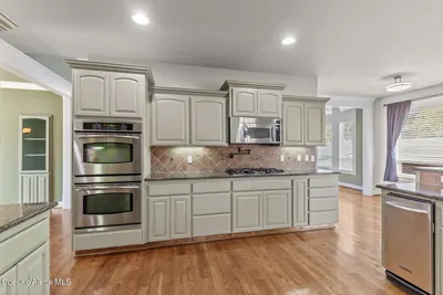 Property 26-9605 - Photo 13