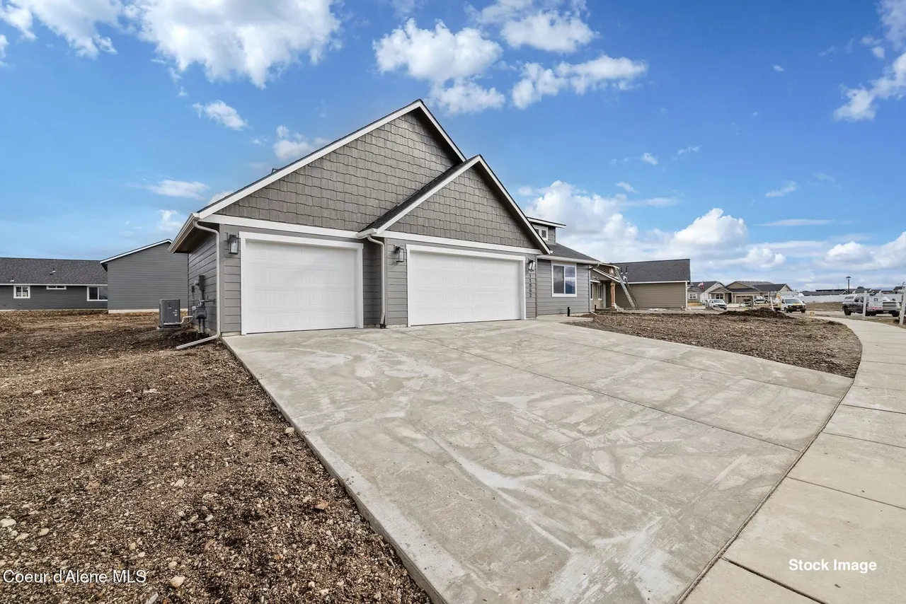 Property 26-2744 - Photo 1