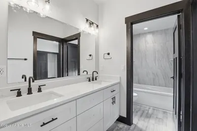 Property 26-2327 - Photo 32