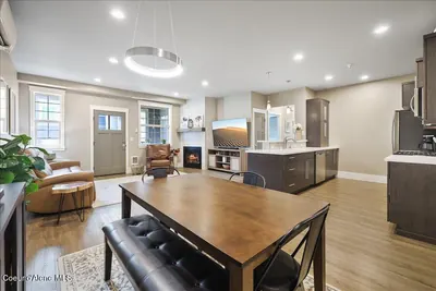 Property 26-9196 - Photo 2