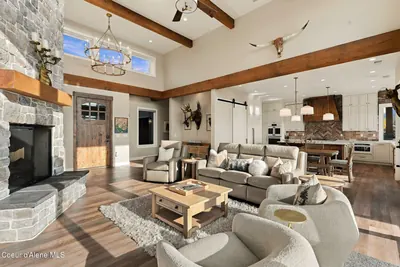 Property 26-10615 - Photo 4