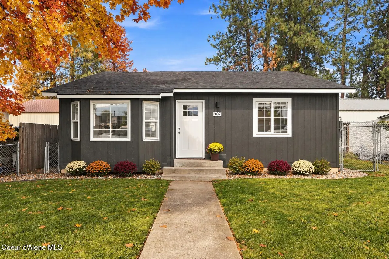 Property 26-8678 - Photo 1