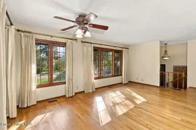 Property 26-10296 - Photo 10