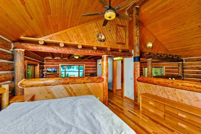 Property 26-9529 - Photo 11