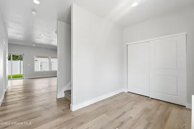 Property 26-10202 - Photo 5