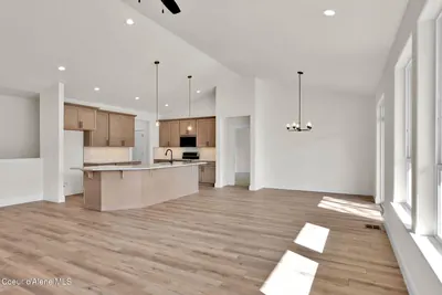 Property 25-10154 - Photo 17
