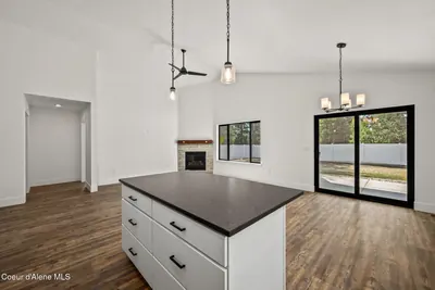 Property 26-10221 - Photo 17