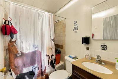 Property 26-10645 - Photo 22