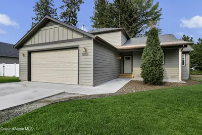 Property 26-8411 - Photo 2