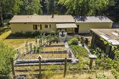 Property 26-10316 - Photo 2
