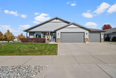 Property 26-10340 - Photo 1