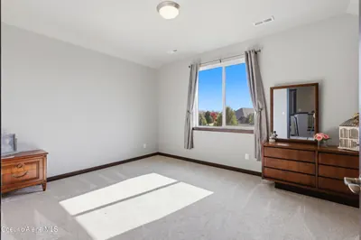 Property 26-10052 - Photo 26