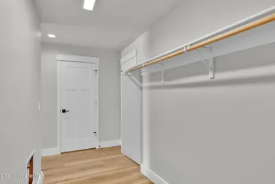Property 25-11242 - Photo 22