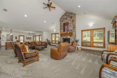 Property 26-10462 - Photo 7