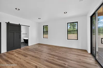Property 26-8009 - Photo 24