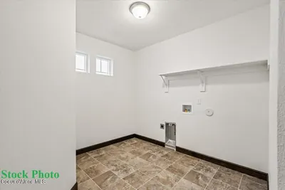 Property 26-9011 - Photo 33