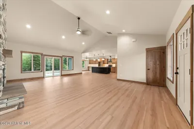Property 26-9301 - Photo 13