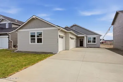 Property 26-8832 - Photo 1