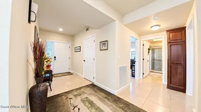 Property 26-9999 - Photo 4