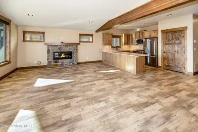 Property 26-2251 - Photo 3