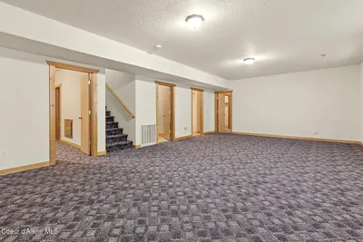 Property 26-6689 - Photo 31