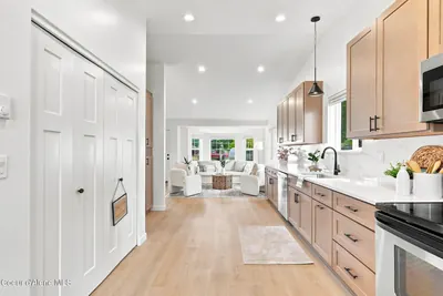 Property 26-8678 - Photo 9