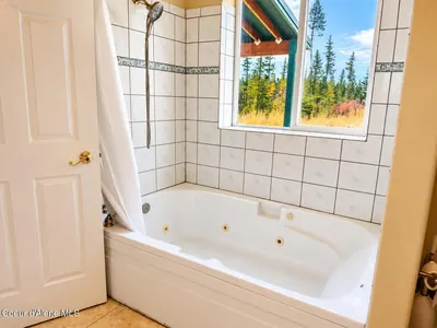 Property 26-10525 - Photo 38