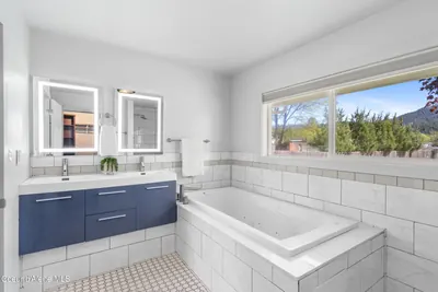 Property 26-8982 - Photo 22