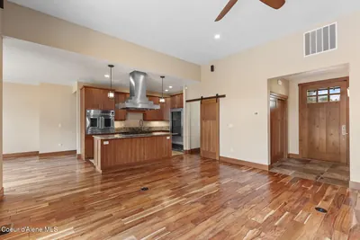 Property 26-7472 - Photo 7