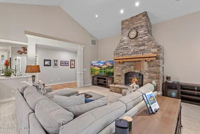 Property 26-8947 - Photo 5