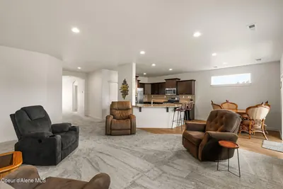 Property 26-10490 - Photo 10