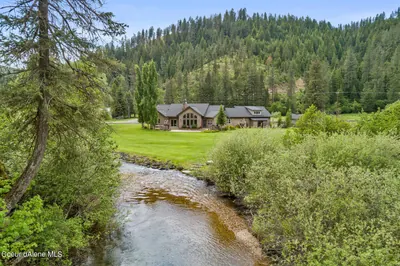 Property 26-10608 - Photo 1