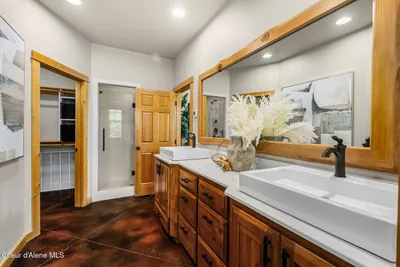 Property 26-8218 - Photo 23