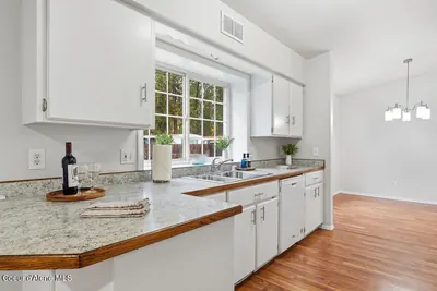 Property 26-10623 - Photo 13