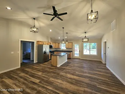 Property 26-7674 - Photo 2